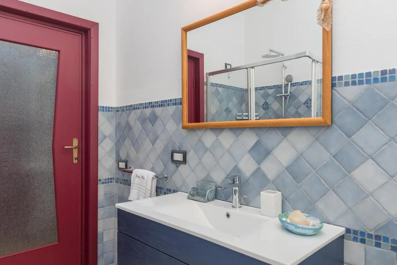 Maison Chloe 2 La Maddalena  Holiday home