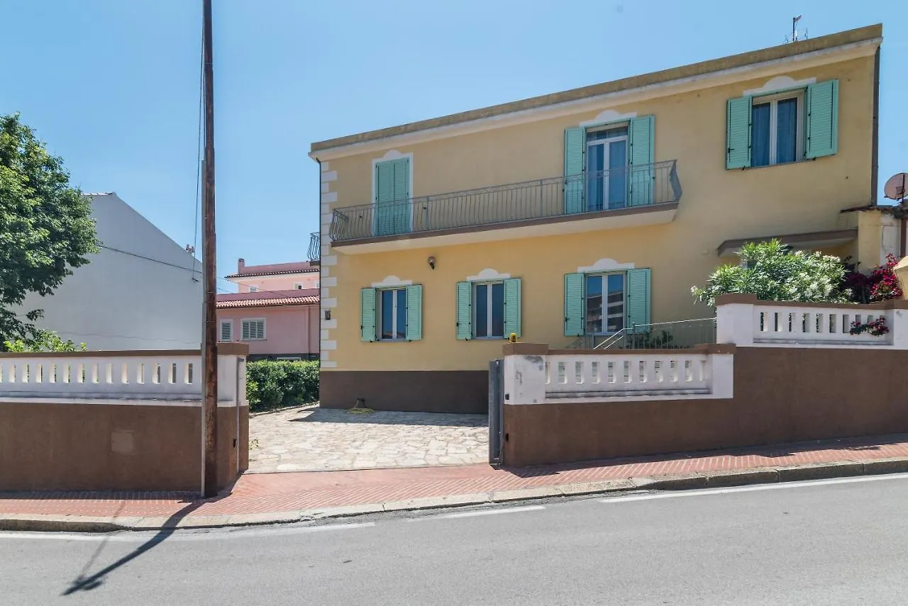 Maison Chloe 2 La Maddalena  Holiday home